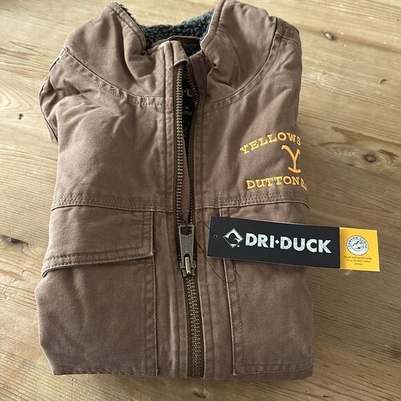 Yellowstone Dutton Ranch Logo Officially Licensed Canyon Cloth Brown Vest NWT - Picture 2 of 5